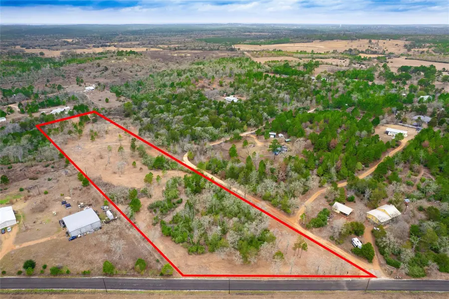 123 Abbey Ln, Smithville, TX 78957 - Image #2