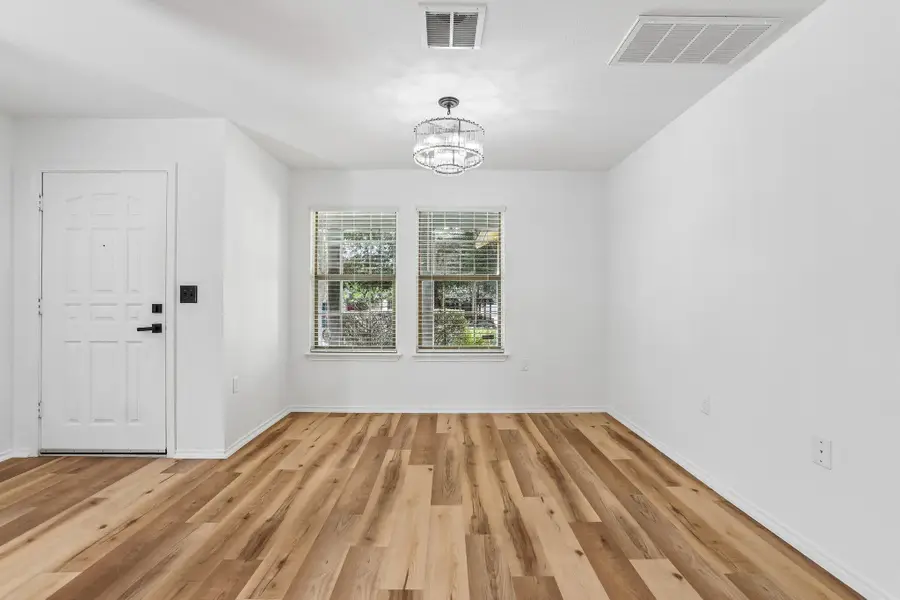 4504 Lyra Cir, Austin, TX 78744 - #3