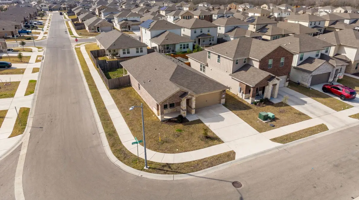 1003 Round Bale Rd, Hutto, TX 78634 - #1