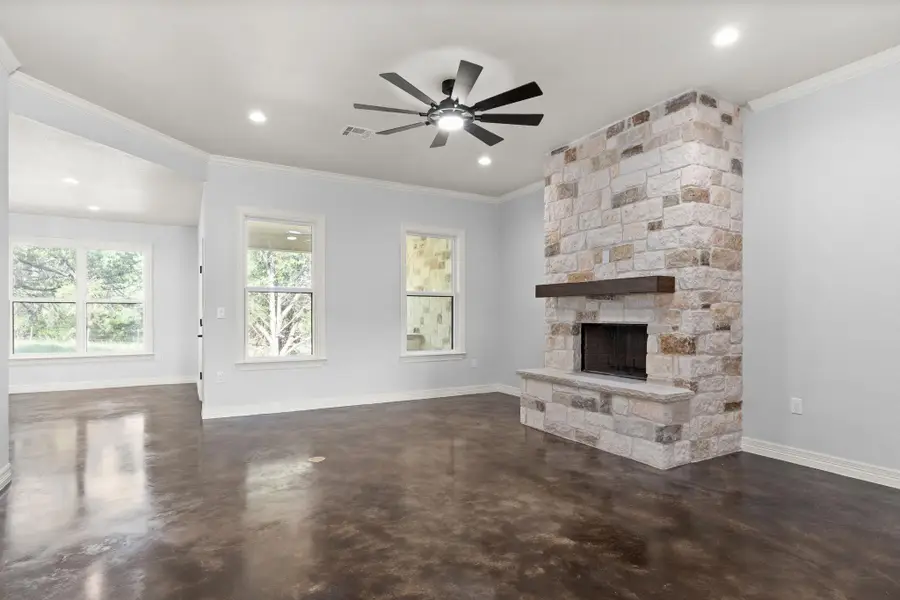 1617 Badger Ln, Lampasas, TX 76550 - #3