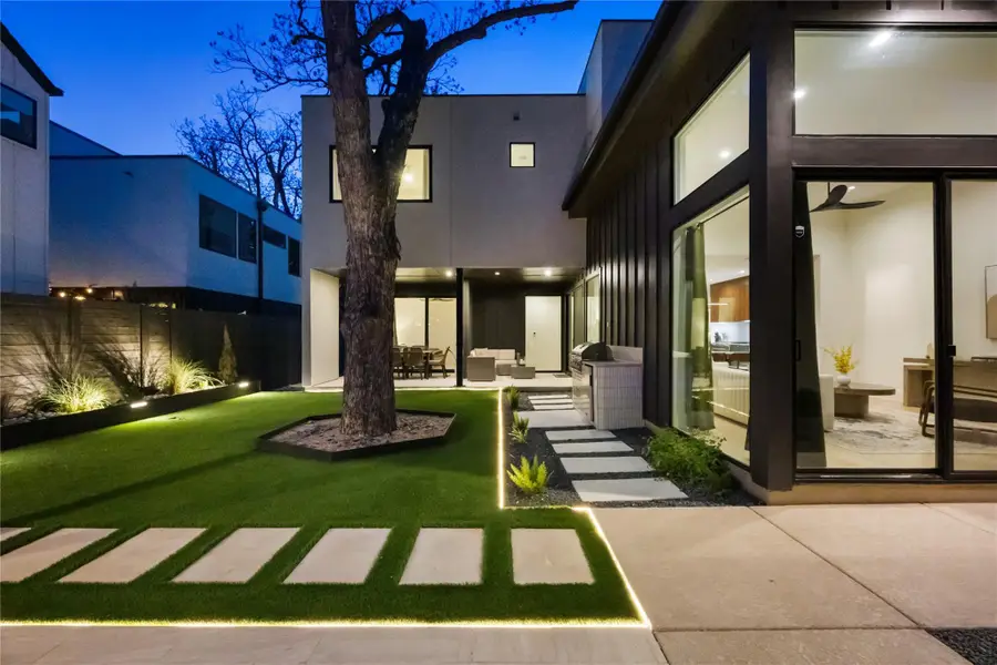 3201 Holton St, Austin, TX 78702 - #2
