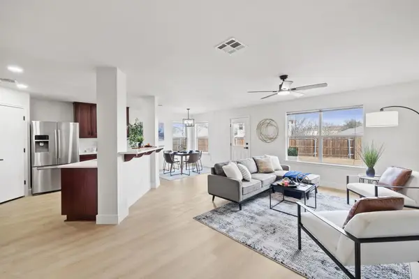 212 Meadow Park Dr, Georgetown, TX 78626