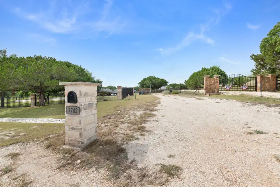 2742 County Road 1045, Lampasas, TX 76550 - #2