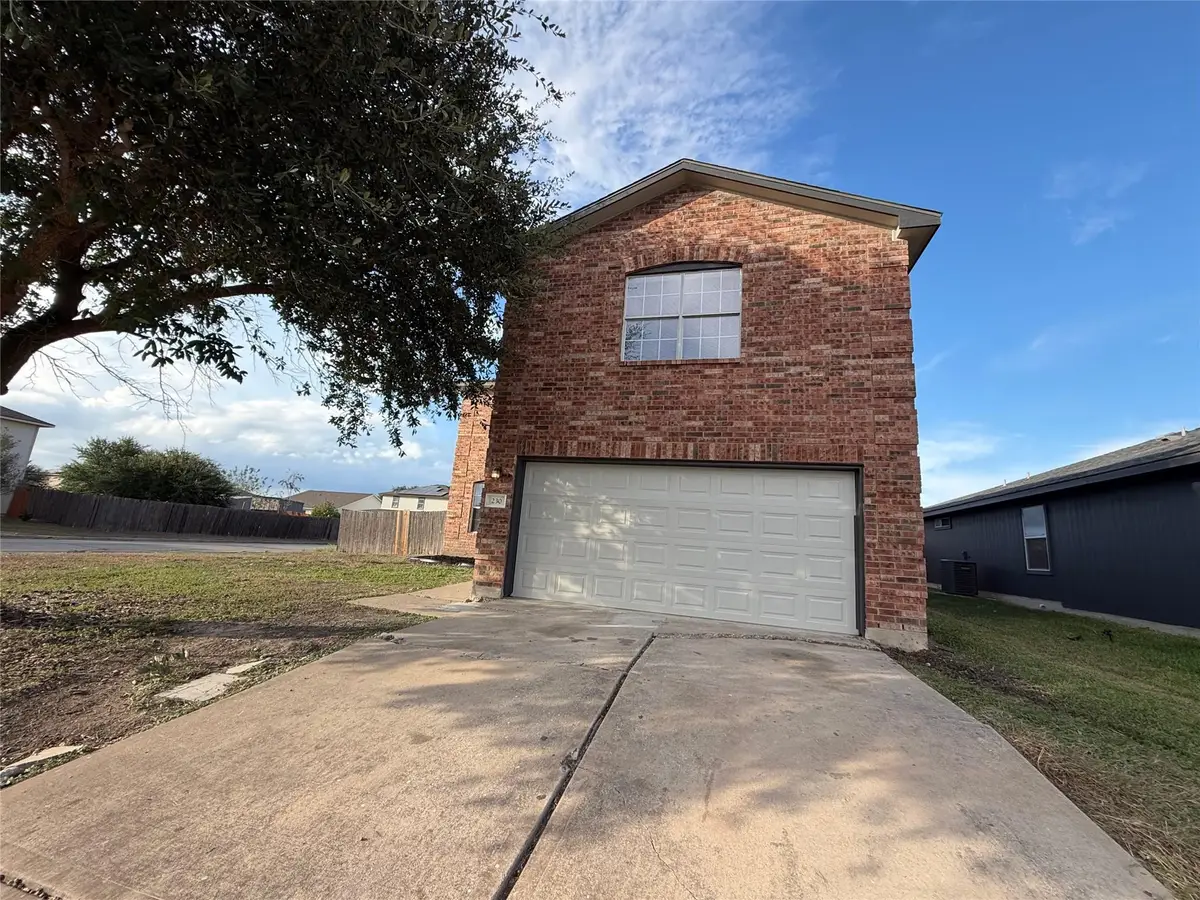 230 Phillips St, Hutto, TX 78634 - #1