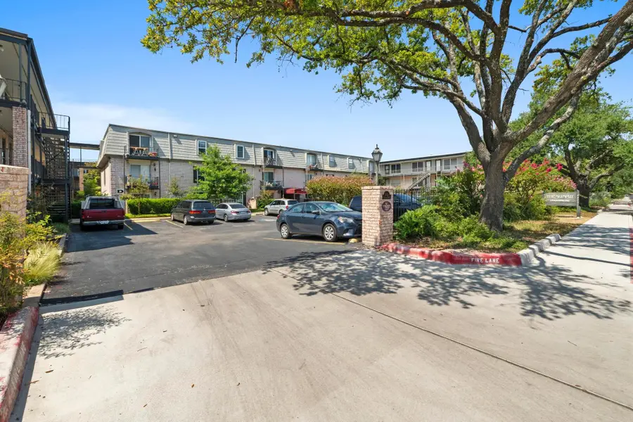 2425 Ashdale Dr #51, Austin, TX 78757 - Image #2