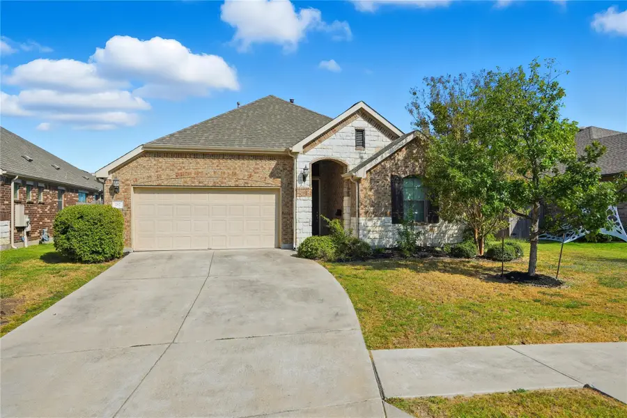 757 Oyster Crk, Buda, TX 78610 - Image #2