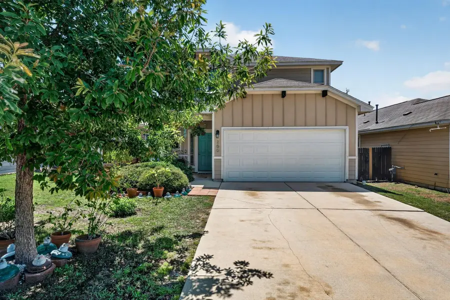 266 Twisted Oaks Ln, Buda, TX 78610 - #2