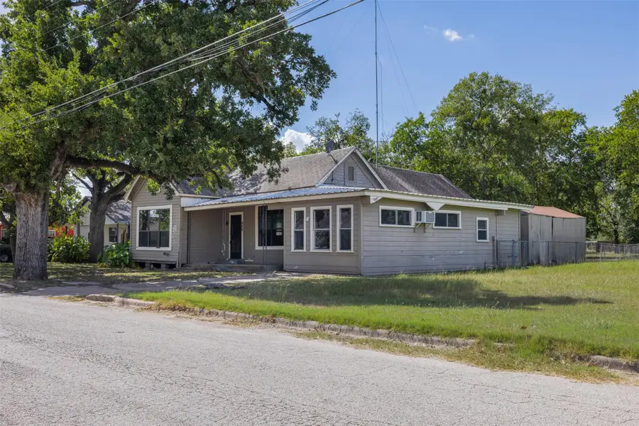 488 Seventh St, Somerville, TX 77879 - Image #2