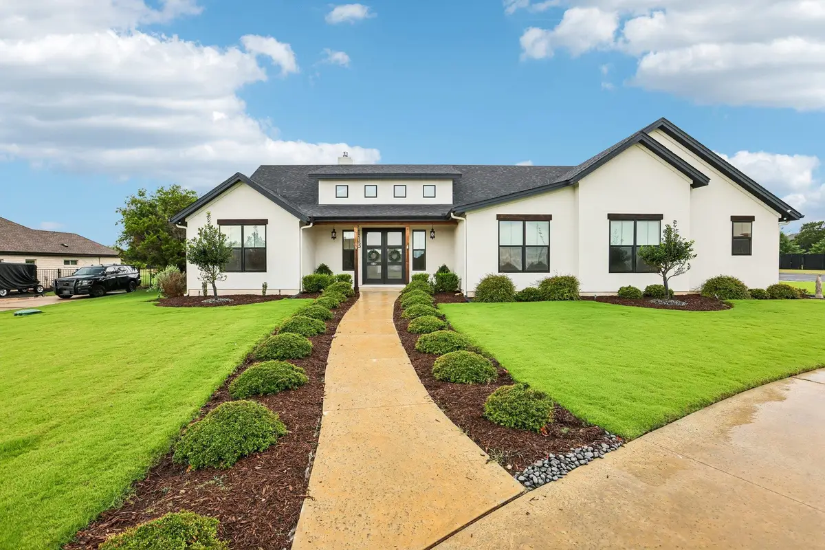 113 Crystal Ln, Georgetown, TX 78633 - #1