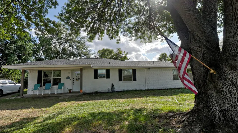 939 Pine Dr, Caldwell, TX 77836 - #3