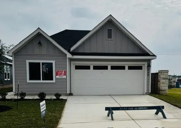 449 Frogmore Loop, Uhland, TX 78640