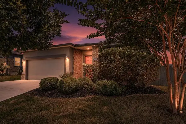 16528 Glimmering Rd, Manor, TX 78653