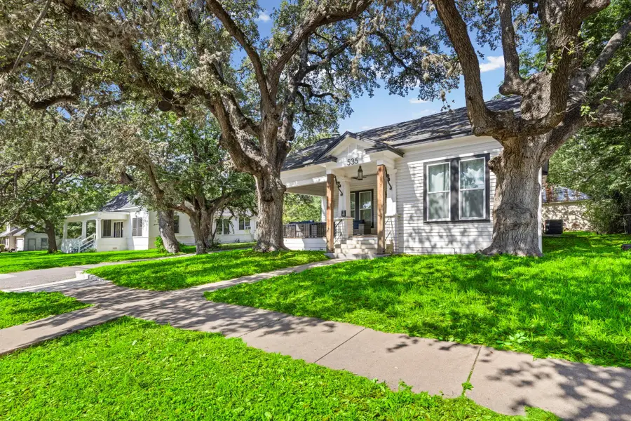 535 S Main St, Lockhart, TX 78644 - #3