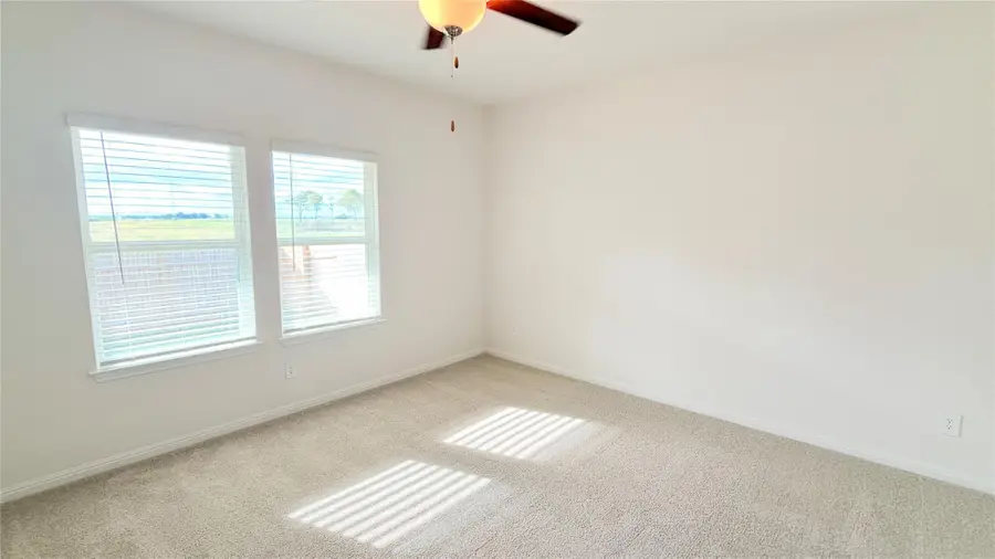 136 Woodbrook Dr, Desoto, TX 78674 - #3