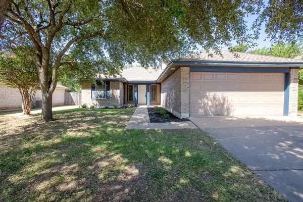 605 Clear Spring Ln, Leander, TX 78641