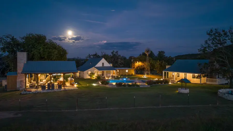 3366 Ranch Road 965, Fredericksburg, TX 78624 - Image #2