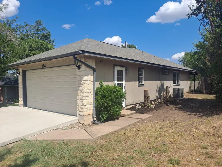 214 Crystal Knoll Blvd, Georgetown, TX 78626 - Image #2