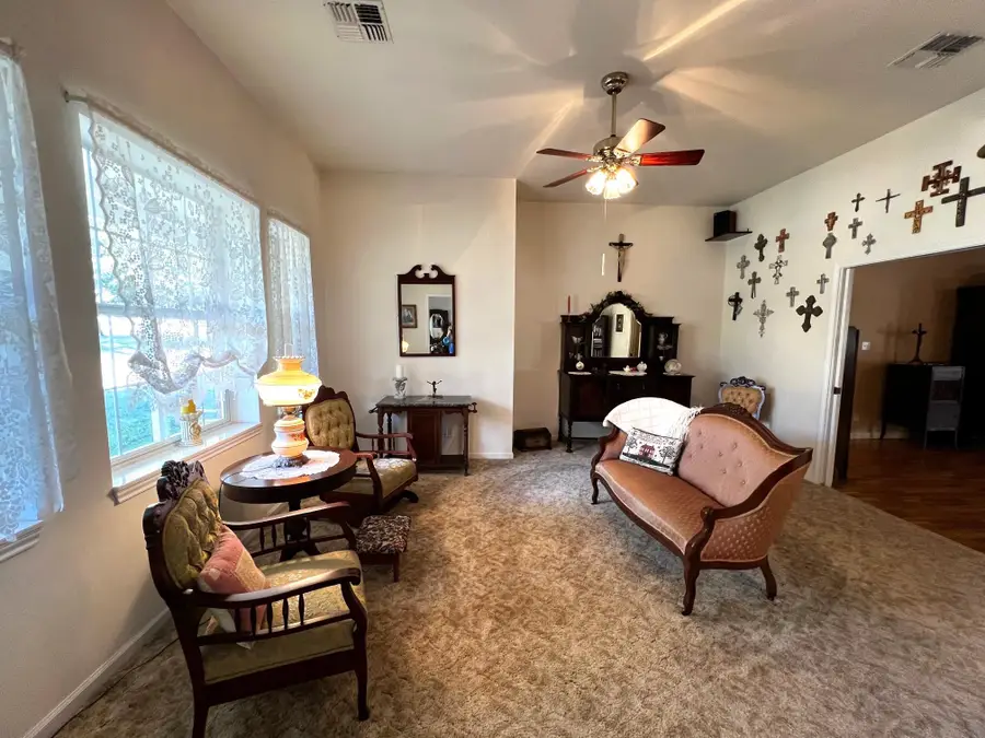 730 Panorama Rd, La Grange, TX 78945 - Image #3