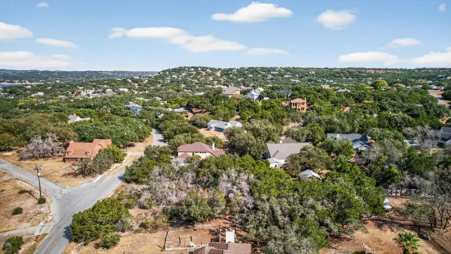 401 Cargill Dr, Spicewood, TX 78669 - Image #2