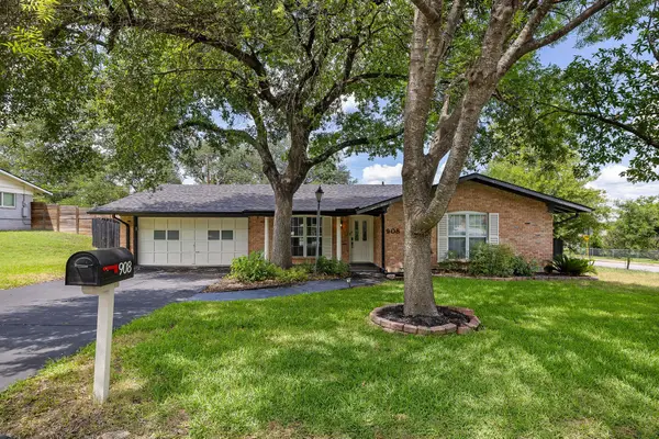 908 Hollybluff St, Austin, TX 78753