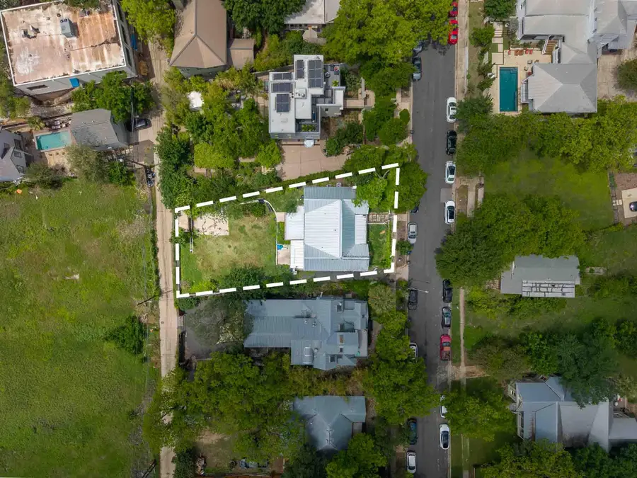 1005 E 8th St, Austin, TX 78702 - #2