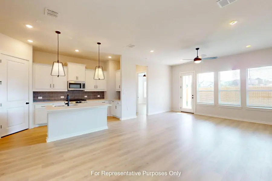 13211 Keefer Dr, Manchaca, TX 78652 - #2