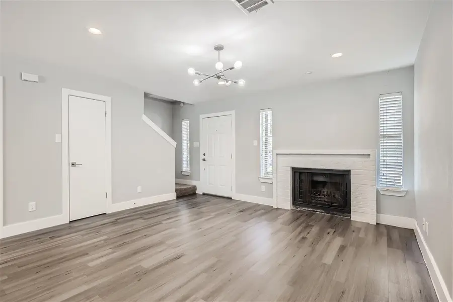 1830 River Crossing Cir #D, Austin, TX 78741 - #3