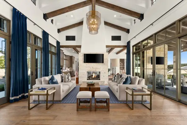 12625 Maidenhair Ln #27, Bee Cave, TX 78738