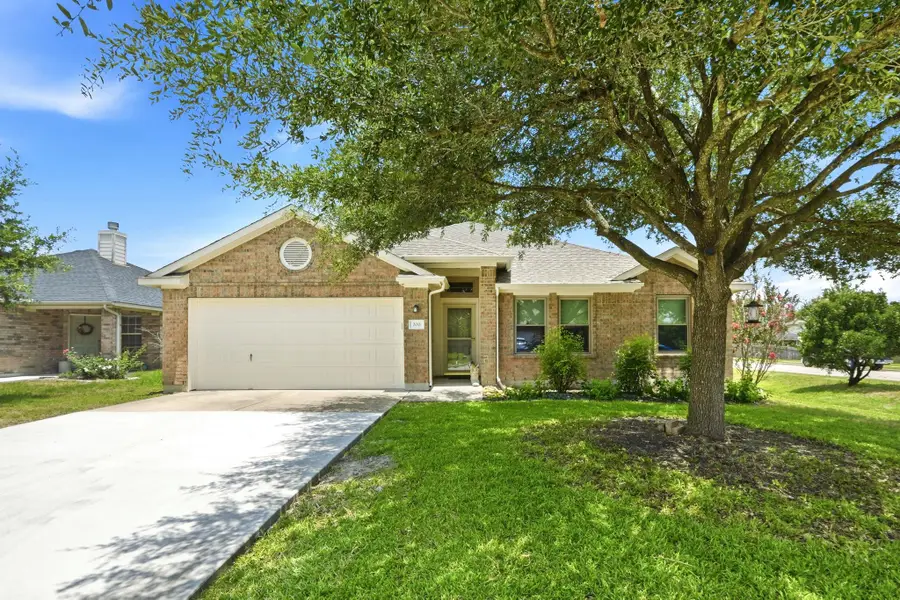 200 Gainer Dr, Hutto, TX 78634 - #2