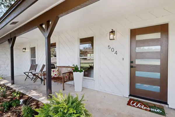 504 Buckaroo Trl, Buda, TX 78610