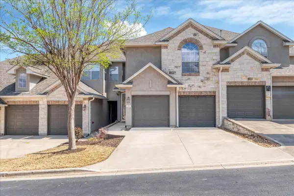 114 Aria Rdg #802, Lakeway, TX 78738