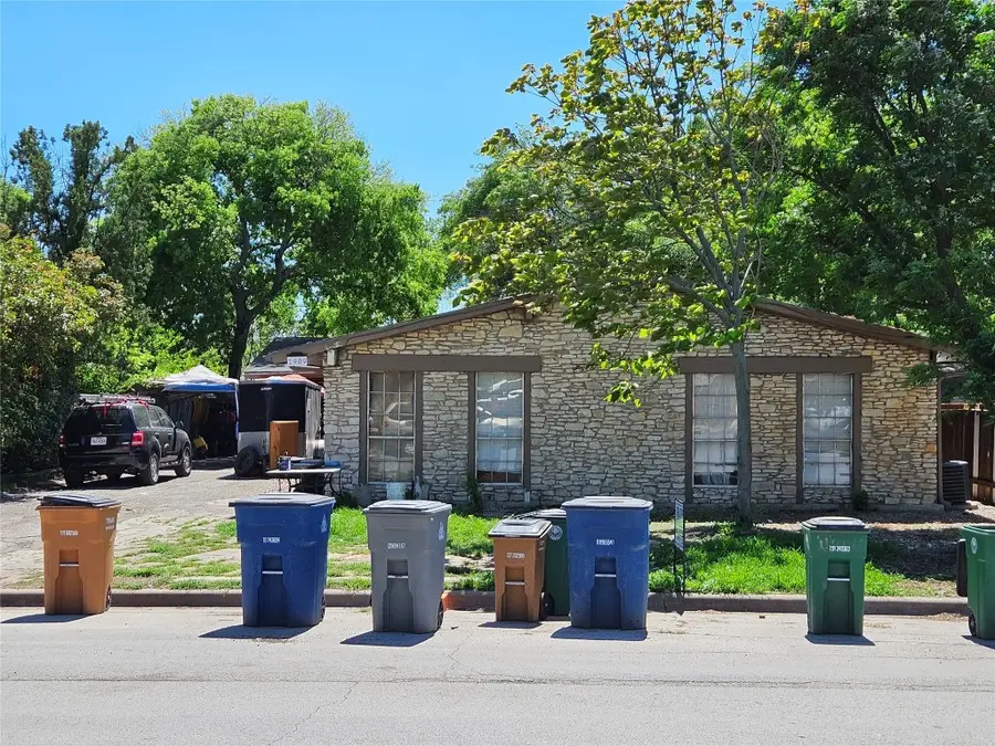 1909 Hearthside Dr, Austin, TX 78757 - Image #2