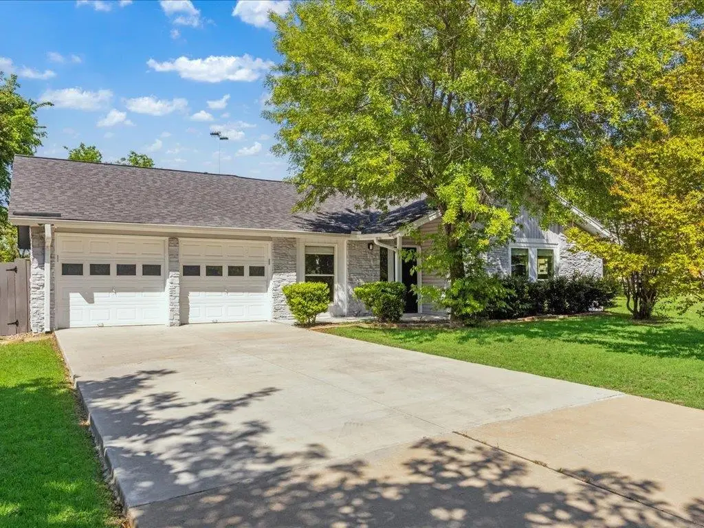 7302 Meadowood Dr, Austin, TX 78723 - #1
