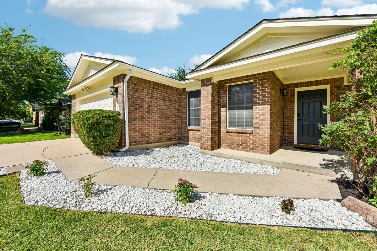 170 Kates Cv, Buda, TX 78610 - #1