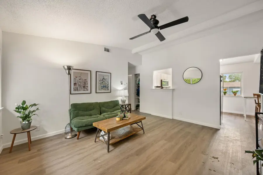 5800 Breezewood Dr, Austin, TX 78745 - #3