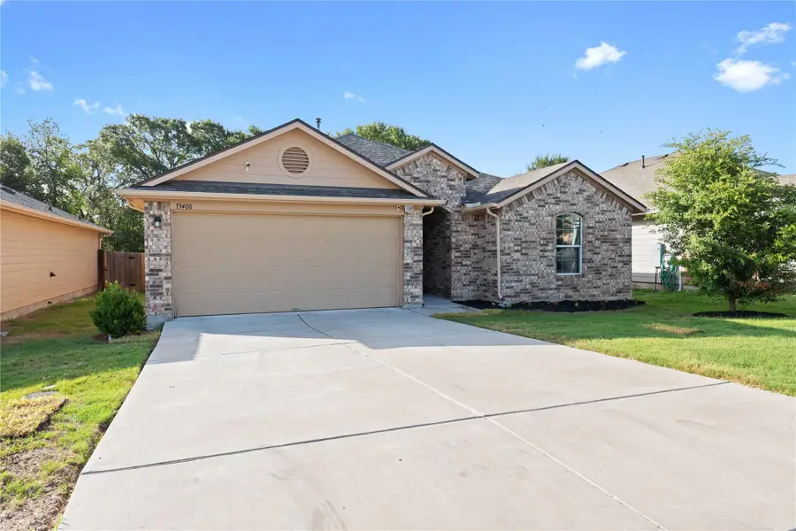 19408 Great Falls Dr, Manor, TX 78653 - Image #2