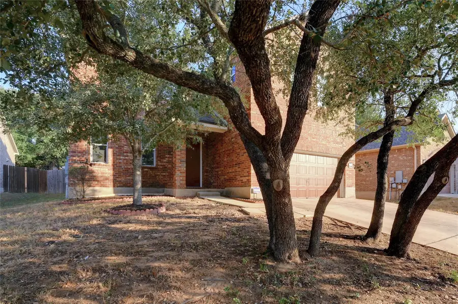 322 White Willow Dr, San Marcos, TX 78666 - Image #2