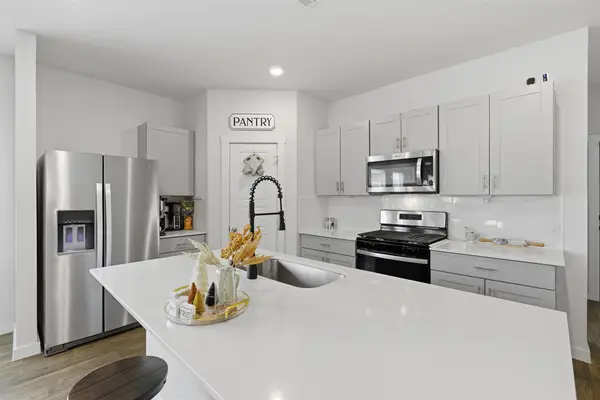 112 Bing Cir, San Marcos, TX 78666