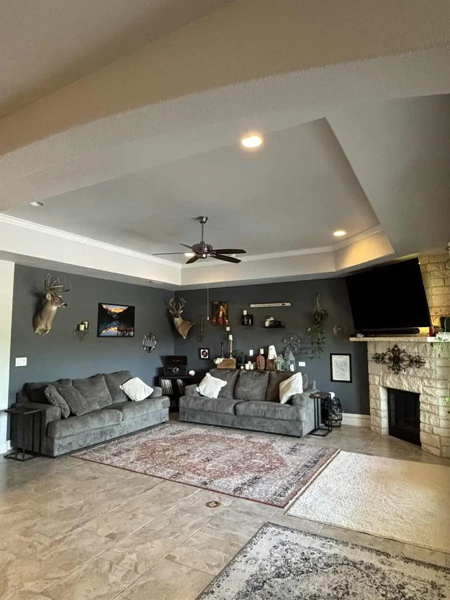 111 Wagon Wheel Trl, Bertram, TX 78605 - Image #3