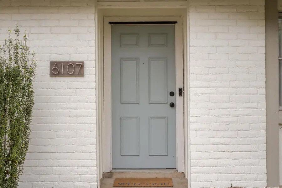 6107 Harwin Ln, Austin, TX 78745 - #3