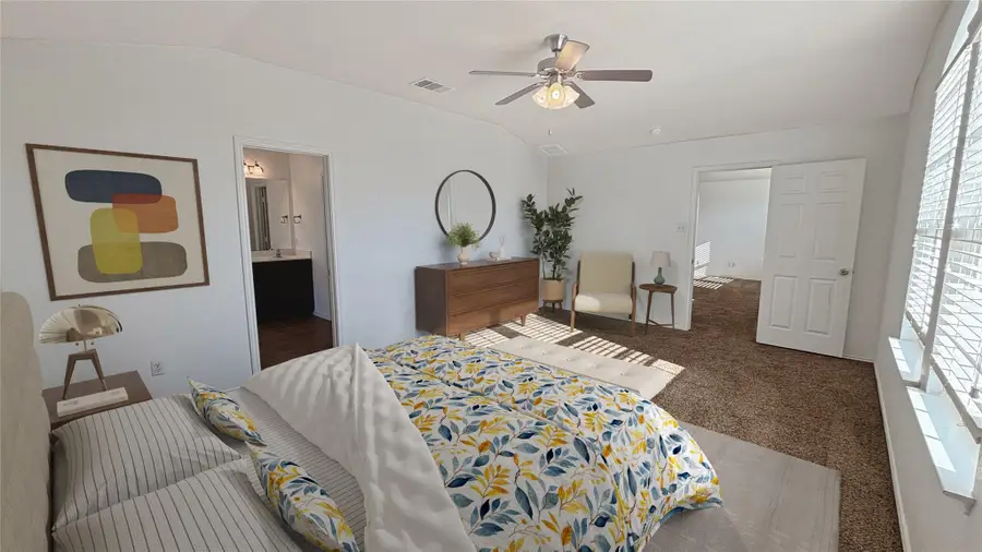 133 S Langtry Ln, Jarrell, TX 76537 - Image #2