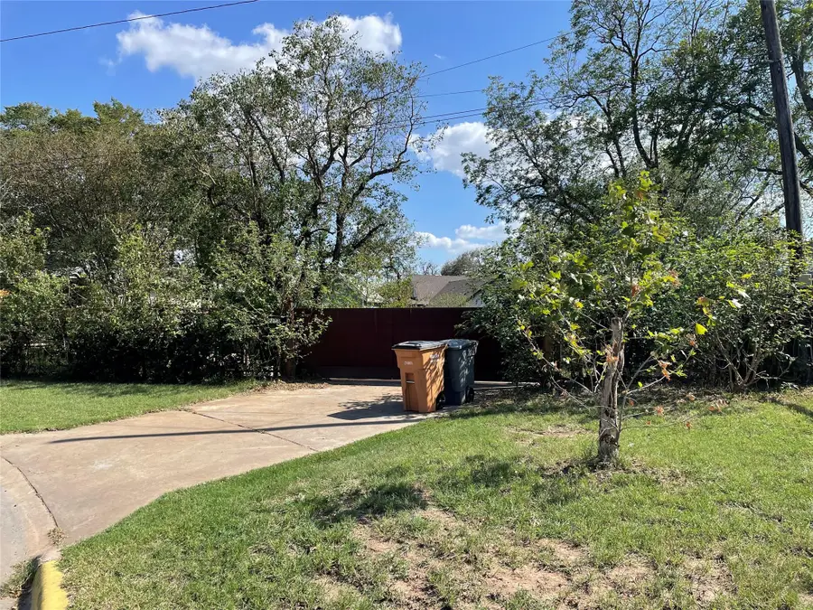 2713 Sweeney Ln, Austin, TX 78723 - Image #3