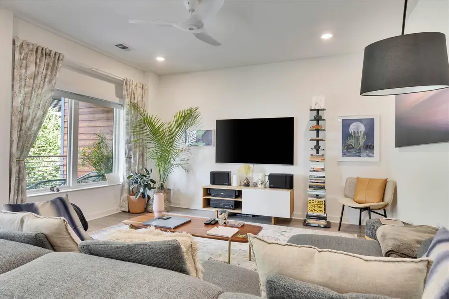 4361 S Congress Ave #335, Austin, TX 78745 - Image #2