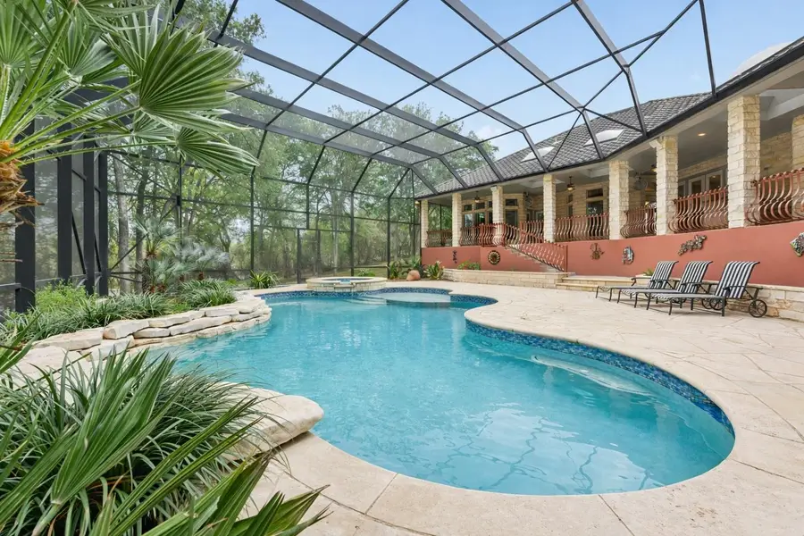 142 Llano Ct, Cedar Creek, TX 78612 - #2