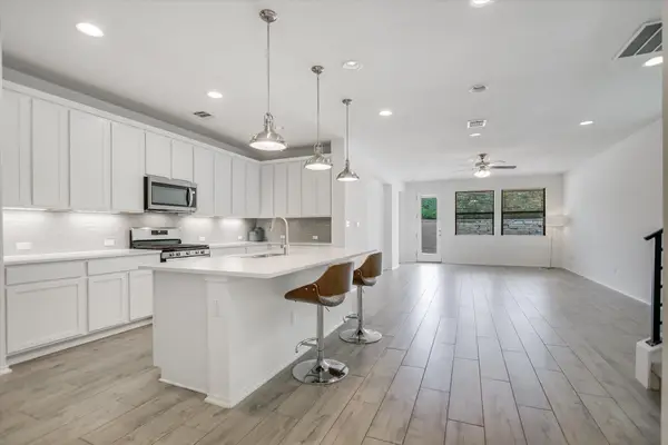 9106 Moonstone Dr, Austin, TX 78729