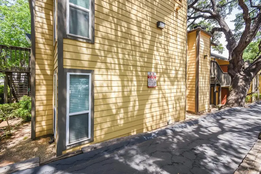 1000 W 26th St #114, Austin, TX 78705 - #3