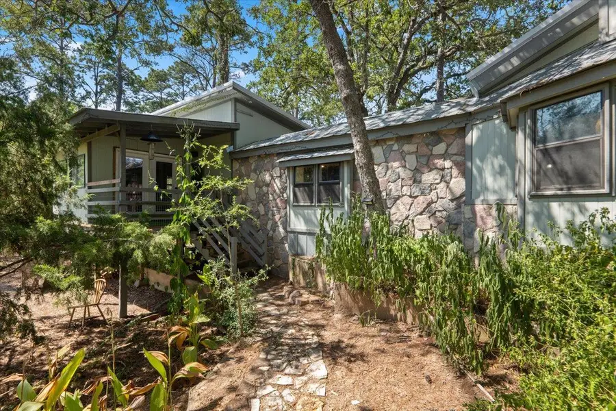 138 Forest Ln, Bastrop, TX 78602 - #2