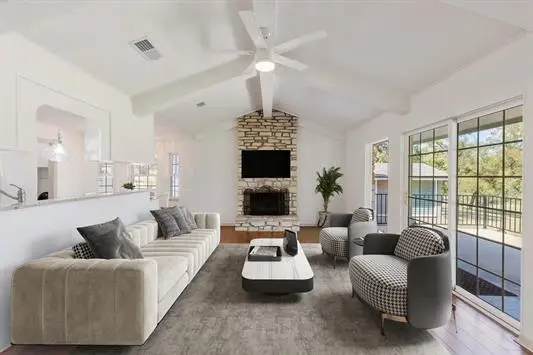 142 Lakeshore Dr, Horseshoe Bay, TX 78657 - Image #3