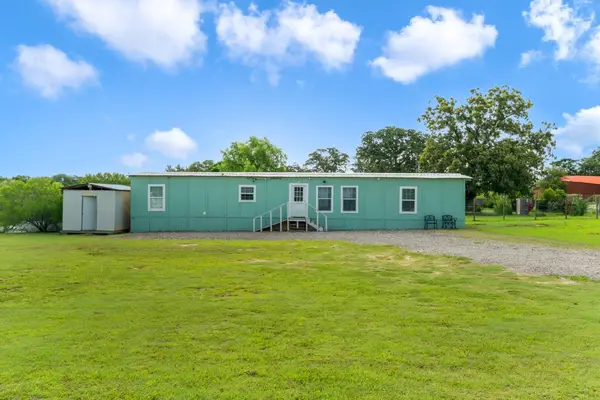 235 Thompson Rd, Dale, TX 78616