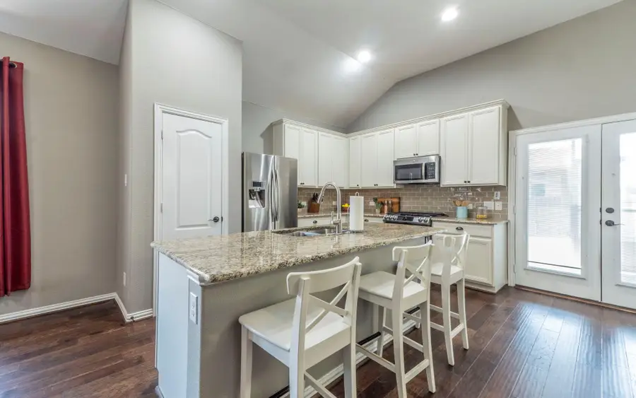 105 Penna Ln, Georgetown, TX 78628 - #2